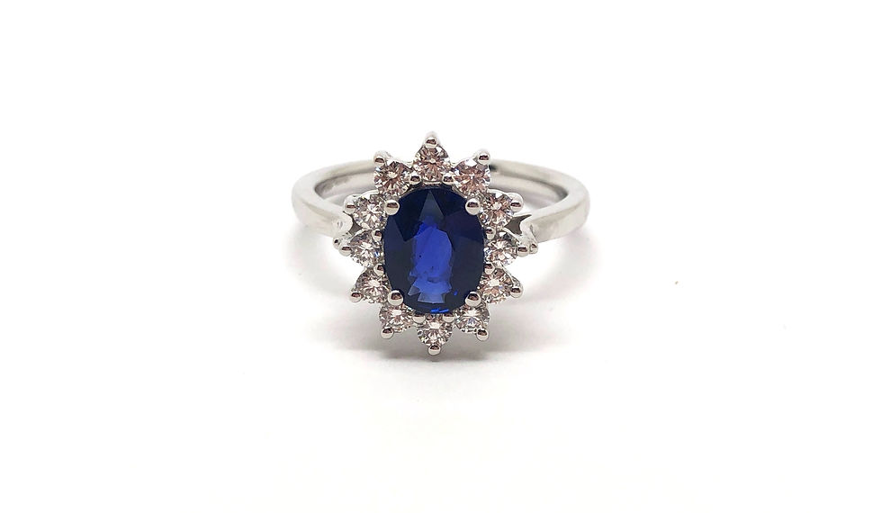 SAPPHIRE AND DIAMOND RING