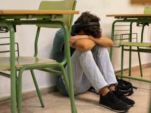Jovem excluso em escola