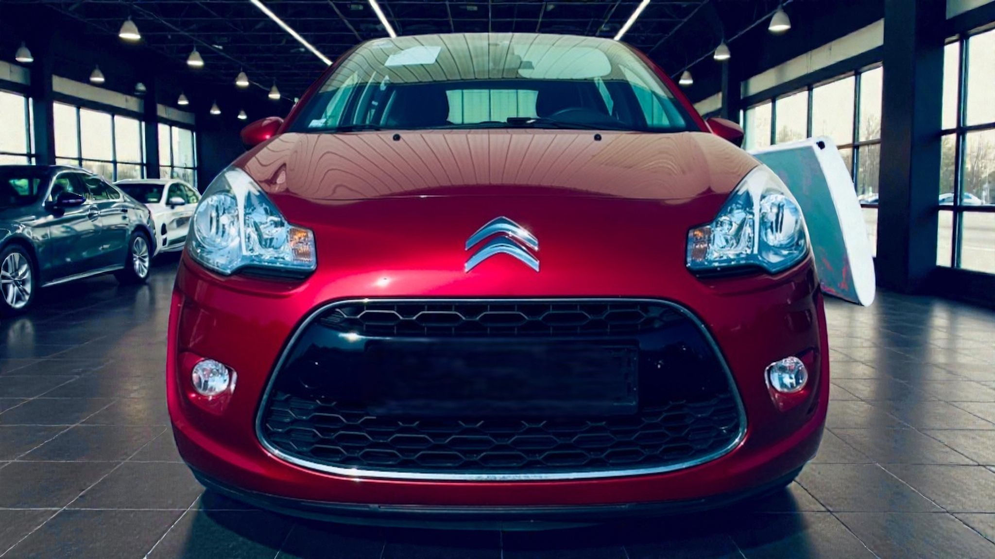 Citroen c3 1,4 hdi 1er main garantie 6mois pare-brise panoramique