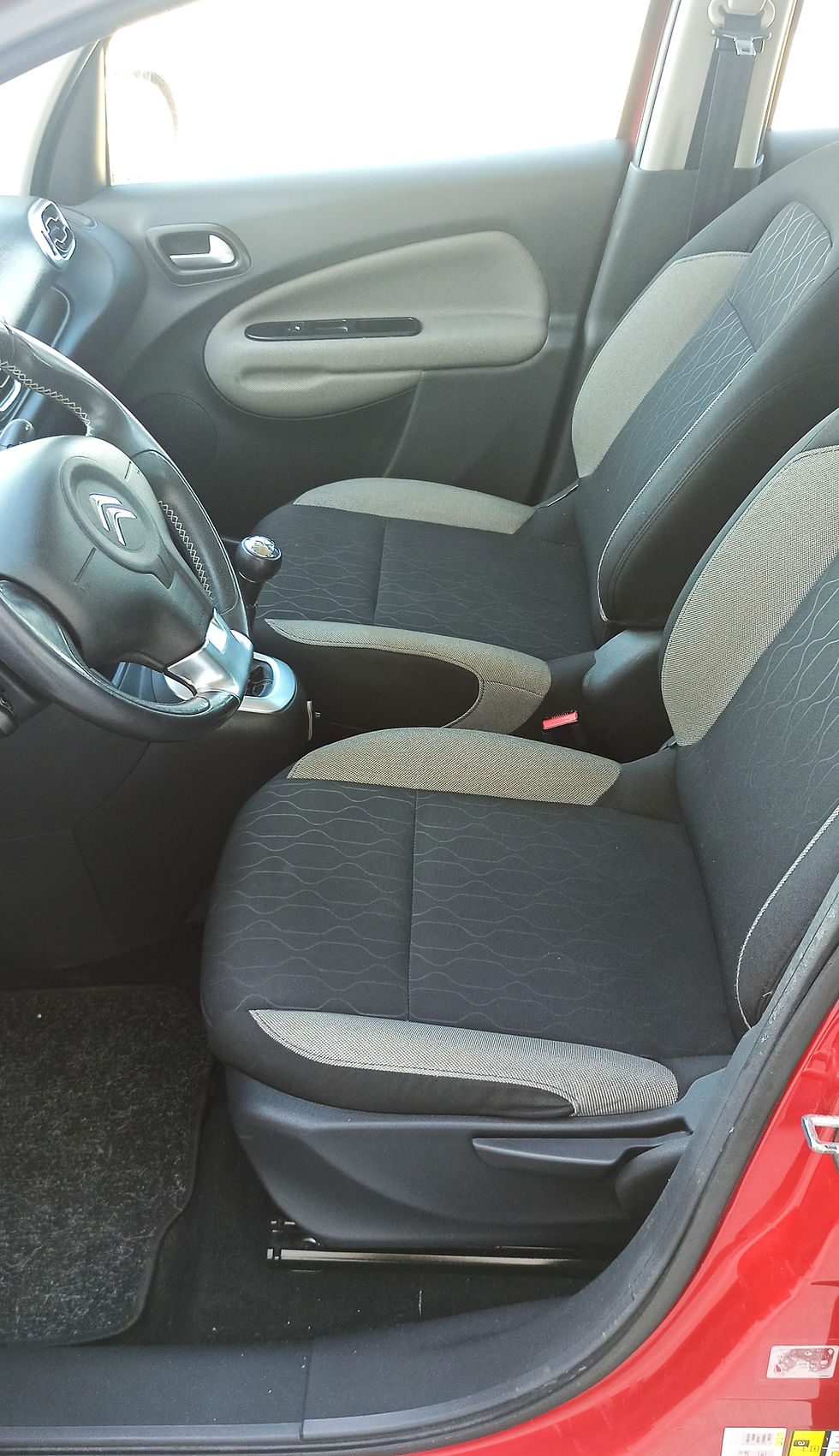 Miniature : 🔥 Citroën C3 Picasso e-HDi Exclusive – Spacieuse, Confortable & Économique ! 🔥
