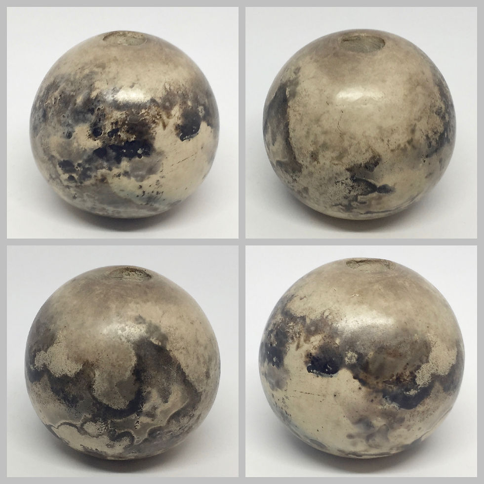 Det færdigbrændte leremne fra forskellige vinkler.