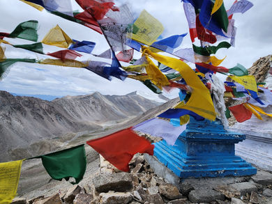 The 5 colours of Tibetan prayer flags
