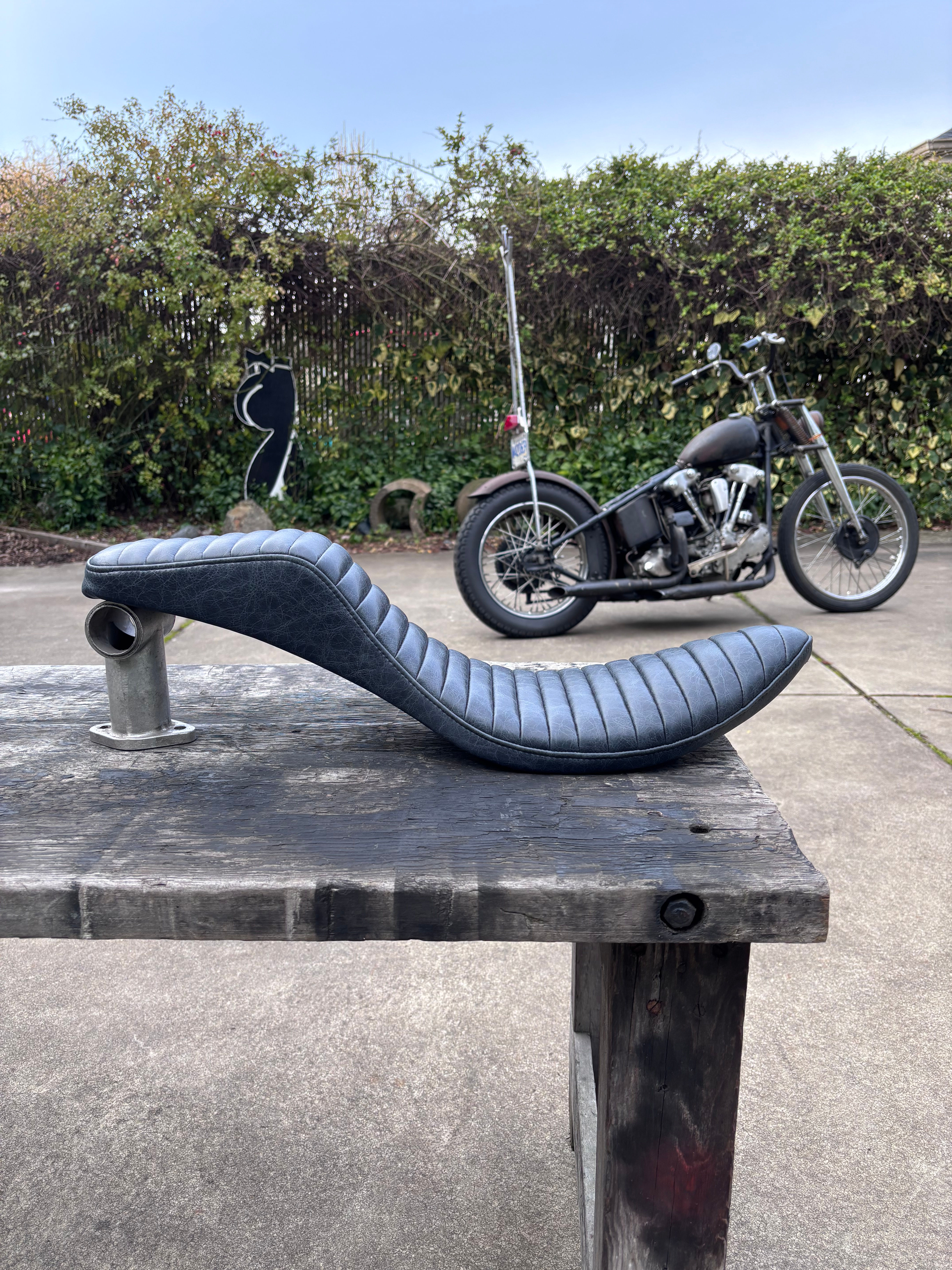 Lazyboy Bump in Old Black Leather