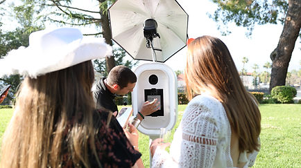 Photobooths, Veteran Owned, Weddings, Birthdays, ETC....