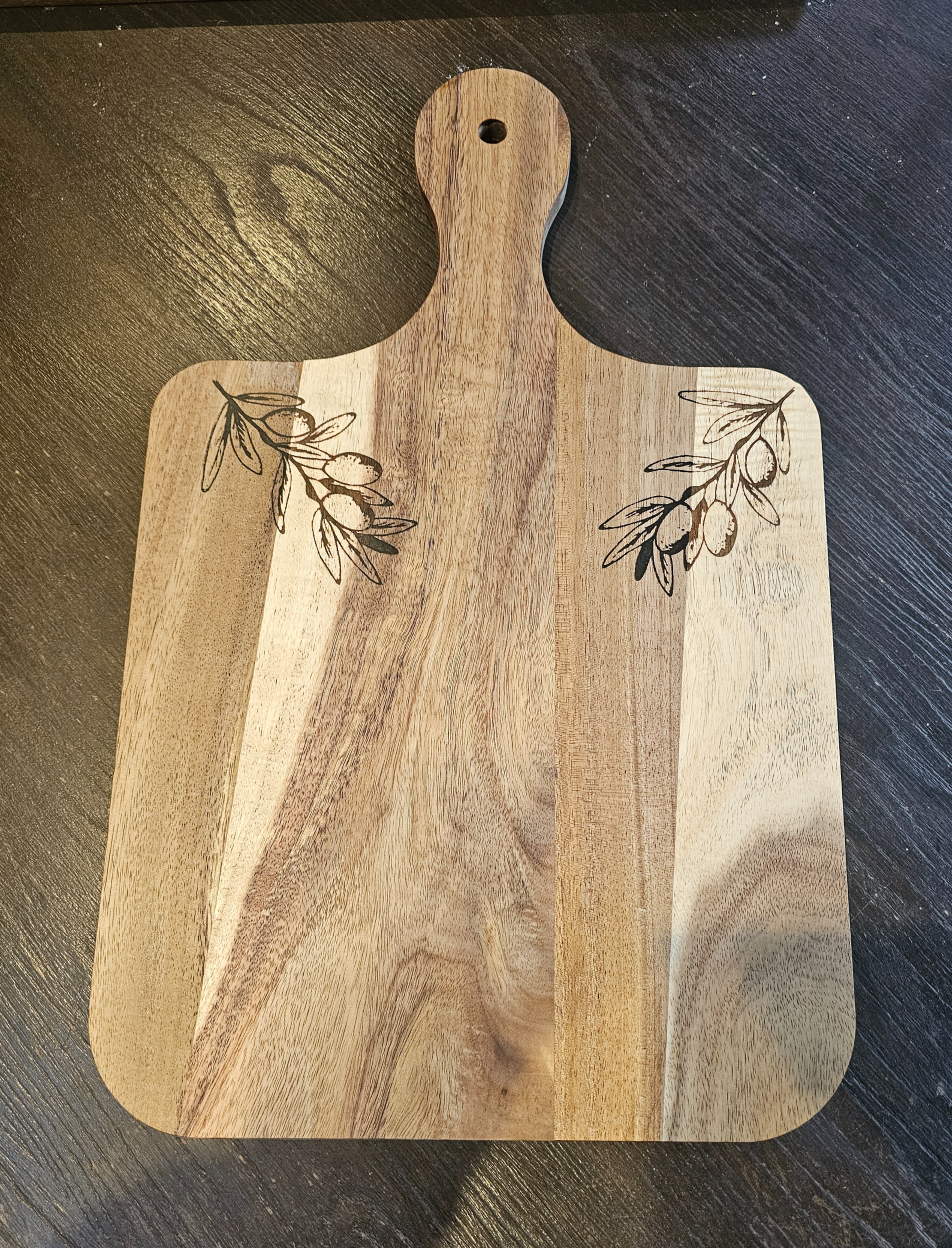 olive resin filled acacia board