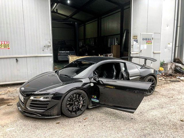 섬네일: AUDI R8 GT SPIRIT SPOILER