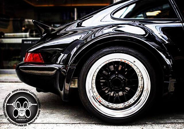 섬네일: MMM porsche 964 wide retro edition design