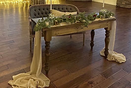 sweetheart table1.JPG