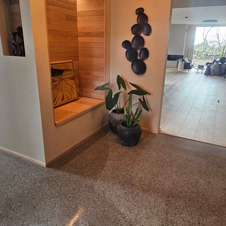 Terrazzo grīda modernā interjerā