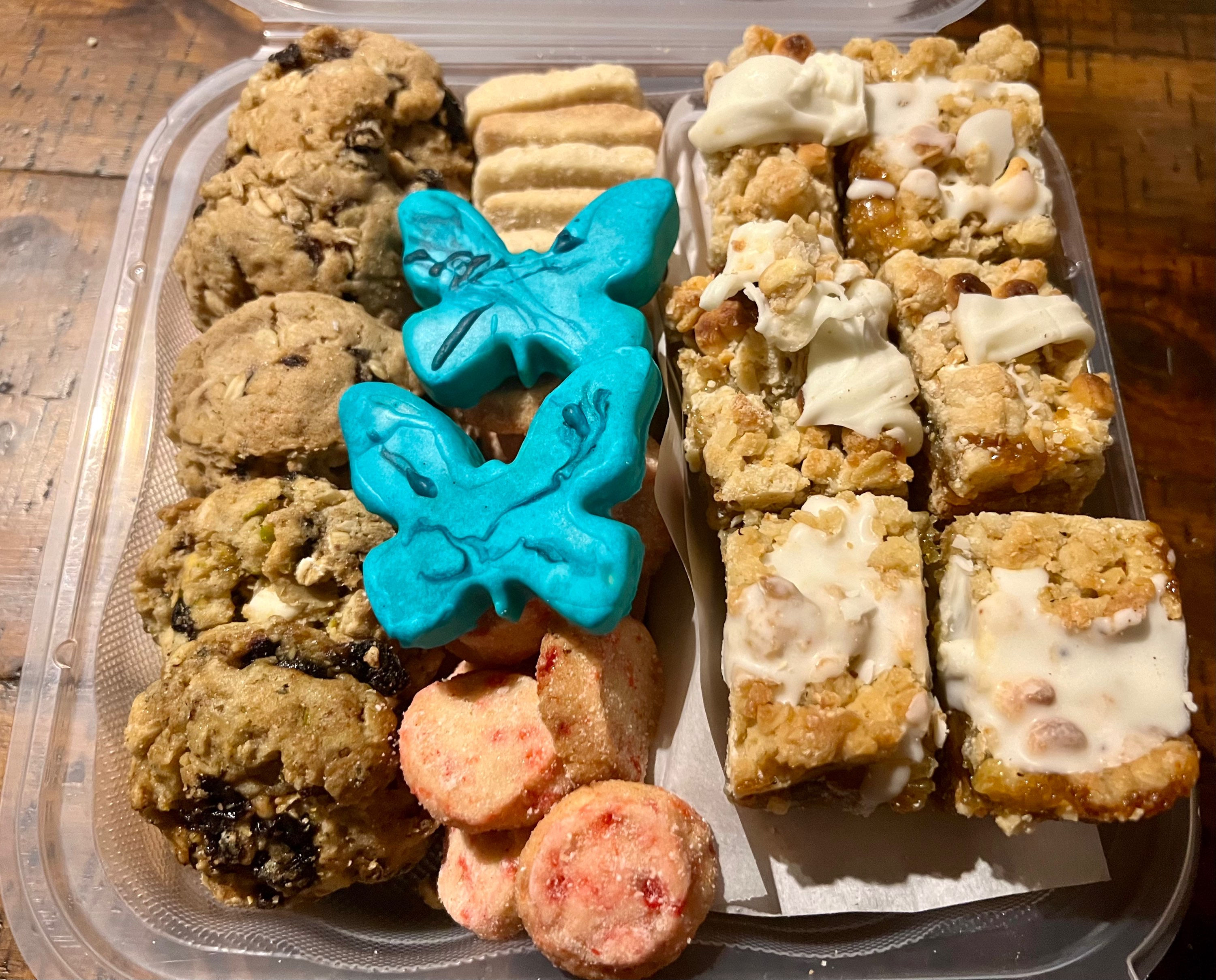 Bakery Box- Holiday Gift mix 