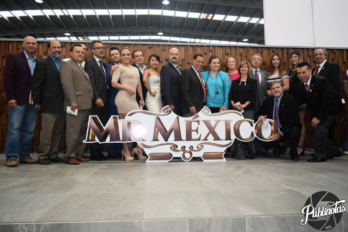 Inauguración de la Expo deportiva del 65 Clásico Mr. México