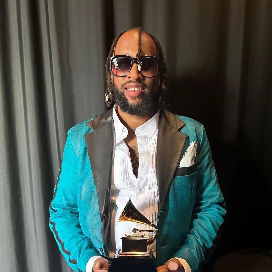 Lyrical Rhythms Welcomes Home
our Brotha in Vibe
Grammy Award Winner DAME DRUMMER
& The Black Daddy Experience