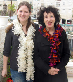 צעיפים לסבתא ונכדה