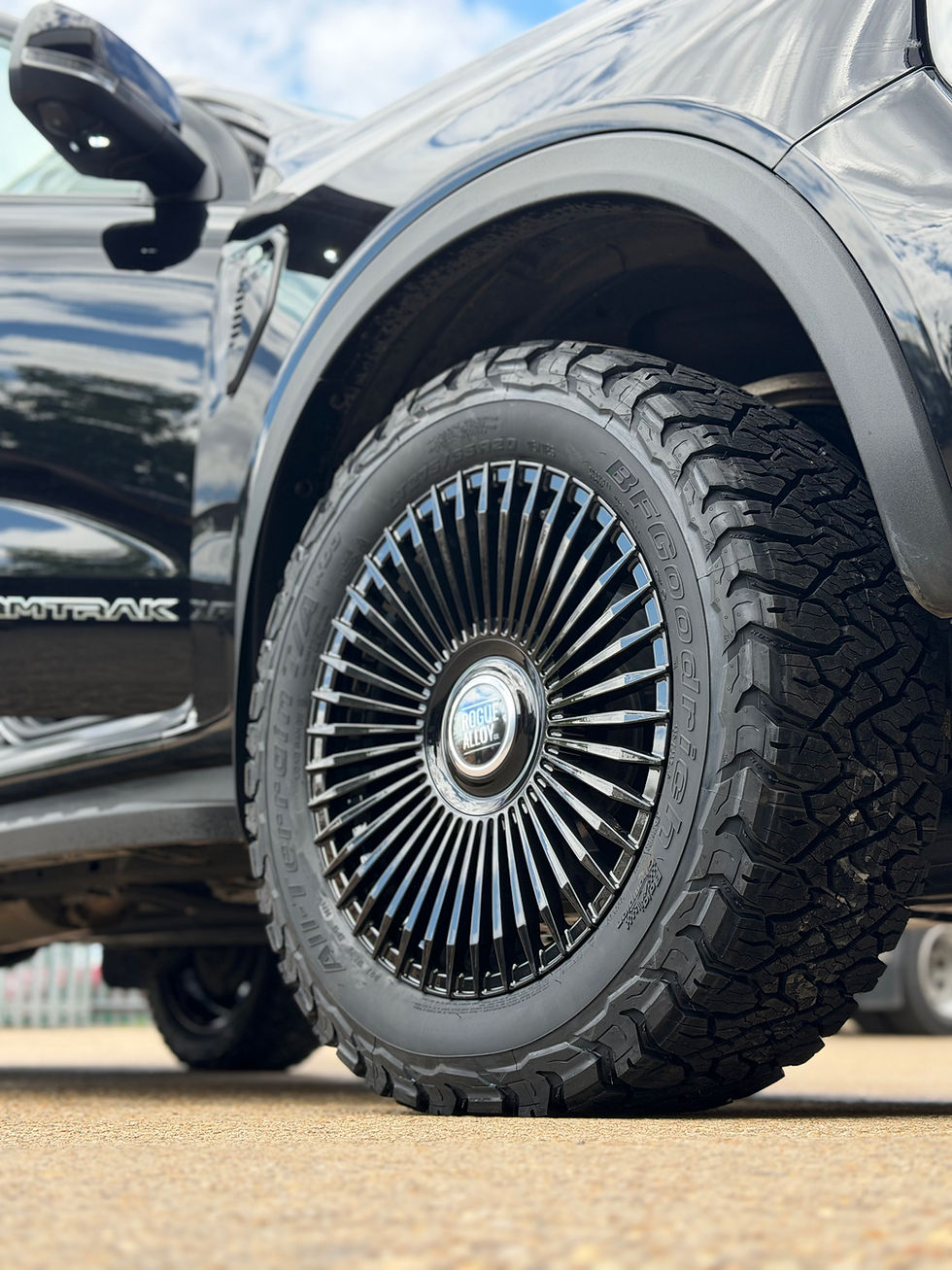 Thumbnail: 1x 20” ROGUE REGAL GLOSS BLACK ALLOY WHEEL