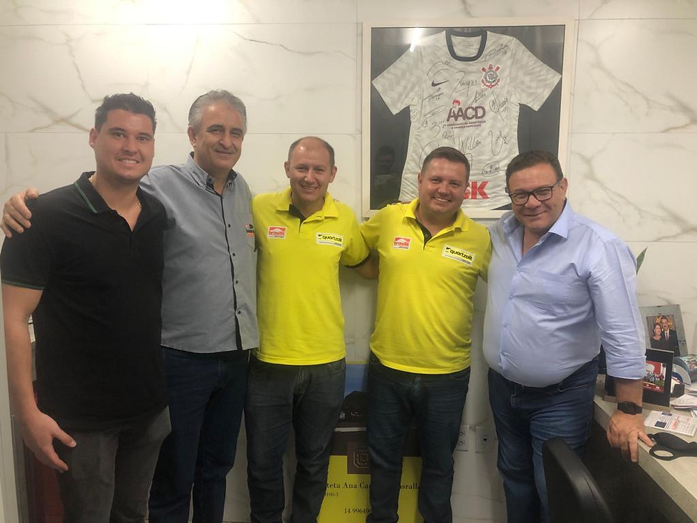 No dia 10 de novembro, ele recebeu o pessoal da Quartzolit - Marquinho, Marcos Vasconcelos, Cristiano Leão, Luís Carlos Cláudio e Sérgio Morato