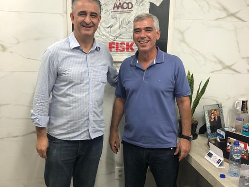 Adversários só no futebol