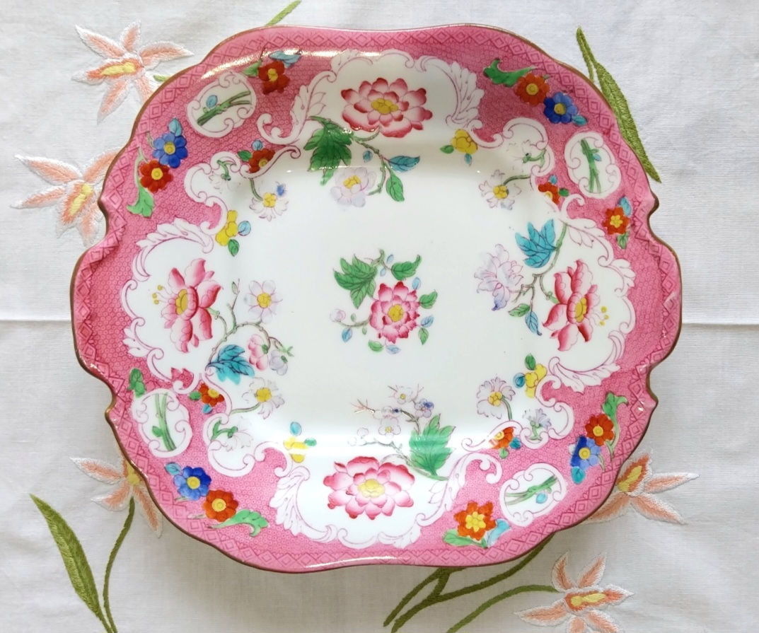 Exceptionnel plat de collection à Mignardises, Minton, Angleterre 19e siècle