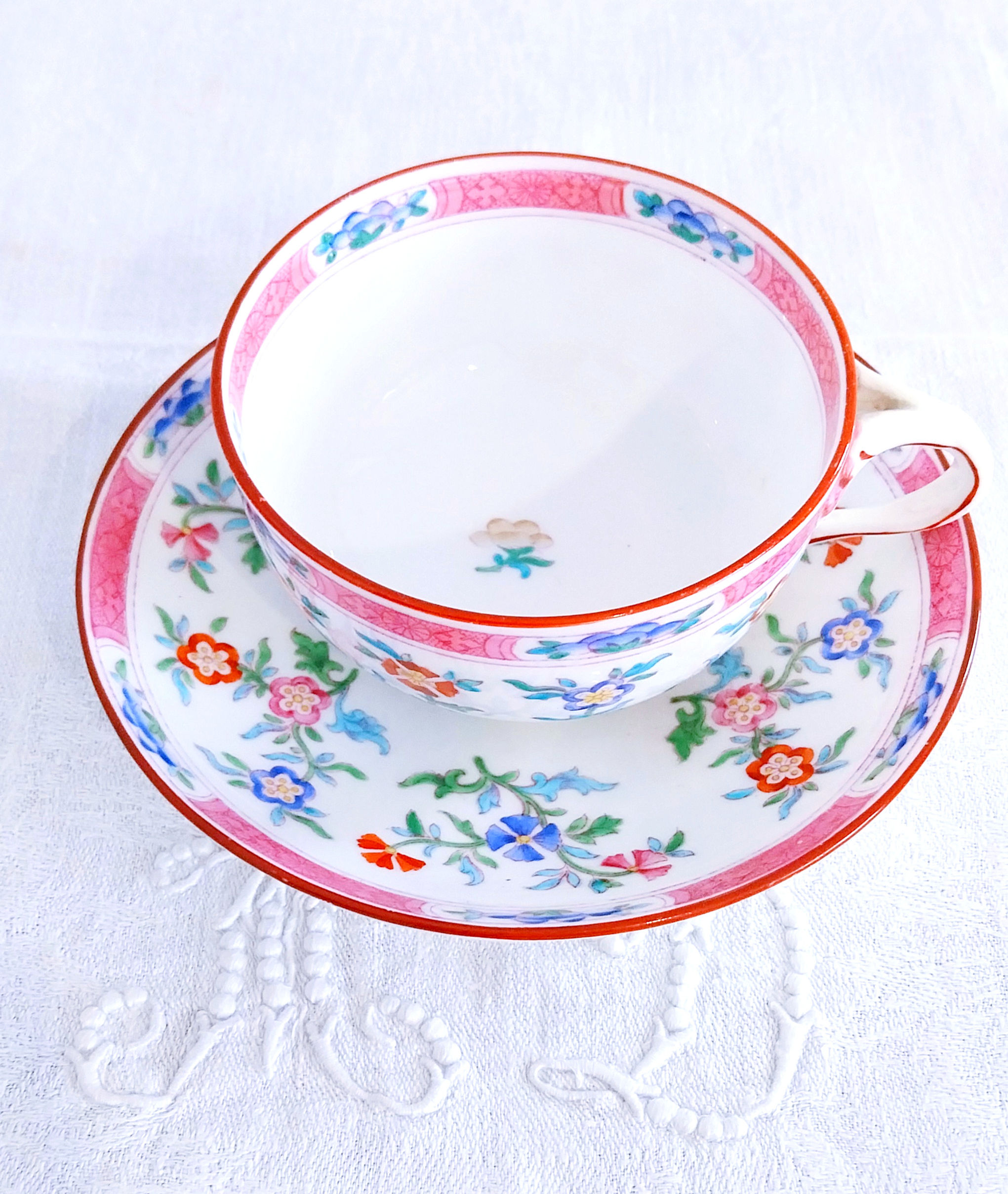 Tasse à thé et sous-tasse en porcelaine - Minton, Angleterre