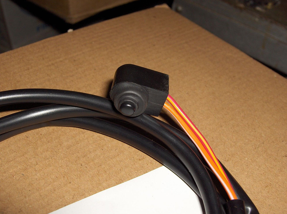 Harley Sportster,Evo's,Twin Cam Front Brake Light Switch.19962010. P/N 7159096 tjsmotorcycles