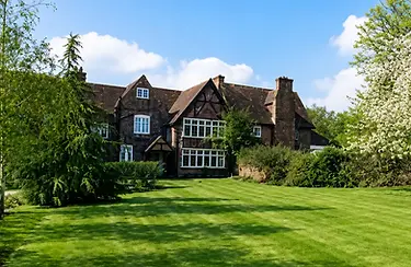 Bendrose-farm-farmyard-studios.webp