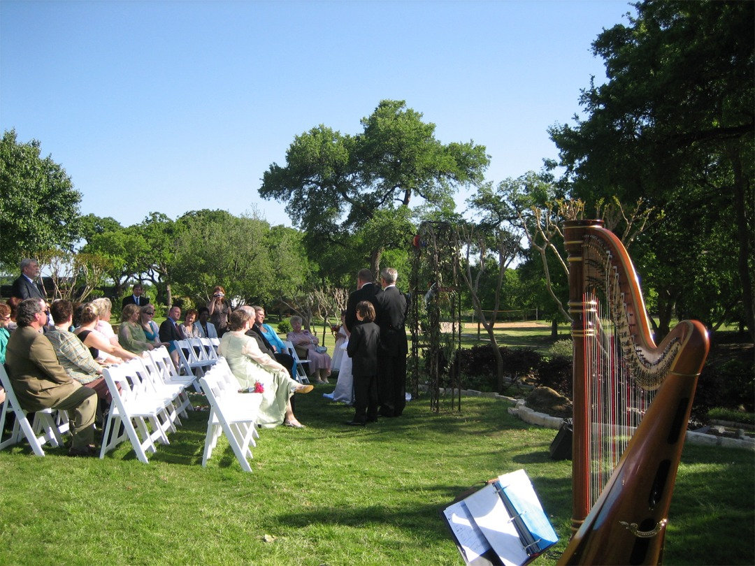 Harpist Outdoor Wedding.jpeg