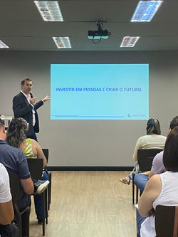 TREINAMENTO-INVESTIR-EM-PESSOAS