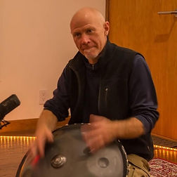 Serge Gubelman, improvising musician for contact improvisation