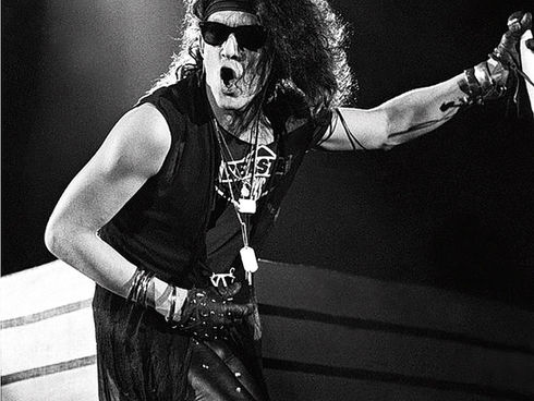 🎸 GO BEHIND THE MUSIC: Meet Stephen Pearcy After the Show!