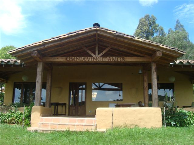 1. VISTA FRONTAL.JPG