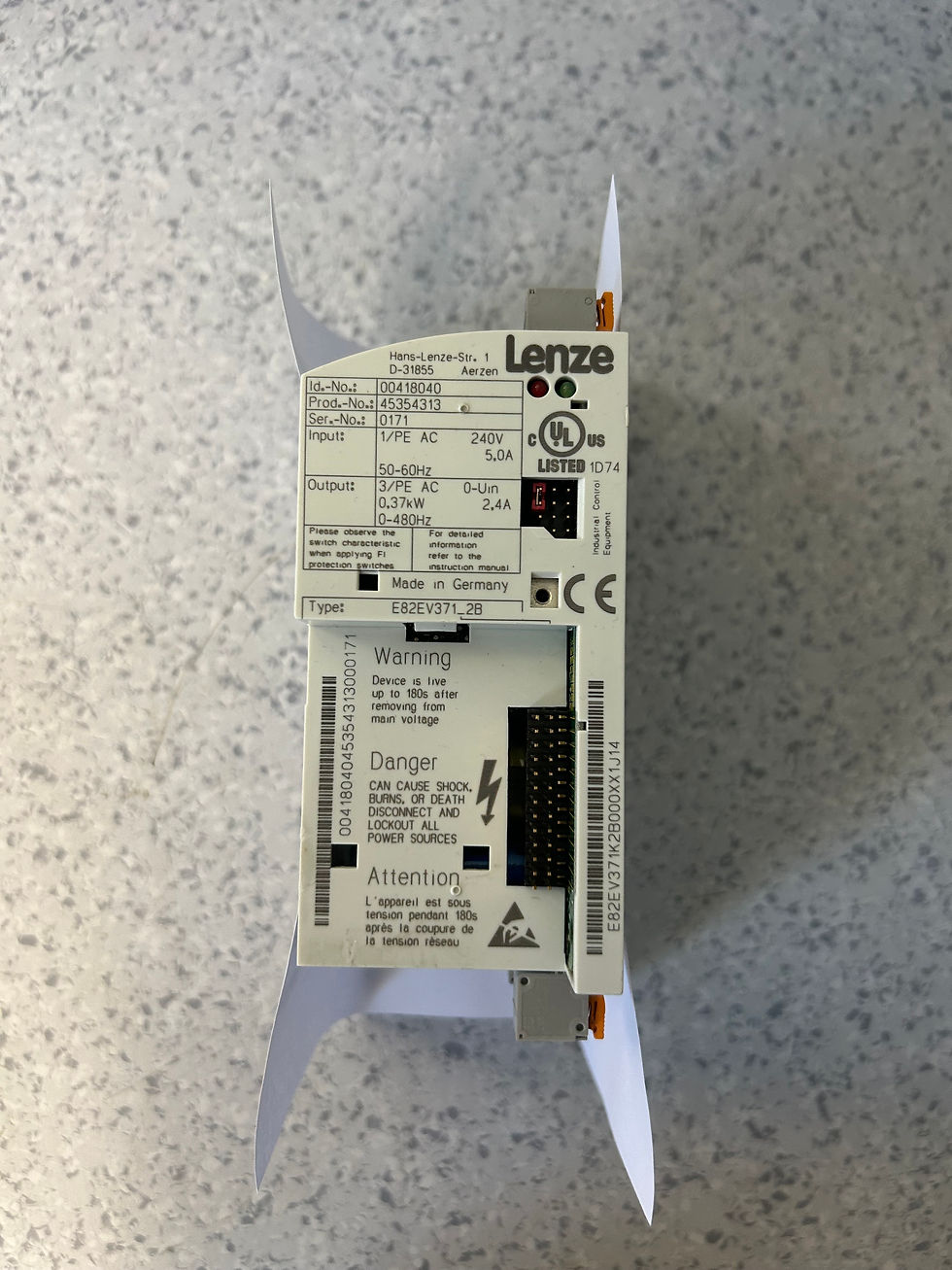 Miniaturbild: Lenze E82EV371_2B 0,37kW Frequenzumrichter