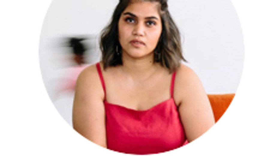 MEET THE ARTIST - Niza Dafney