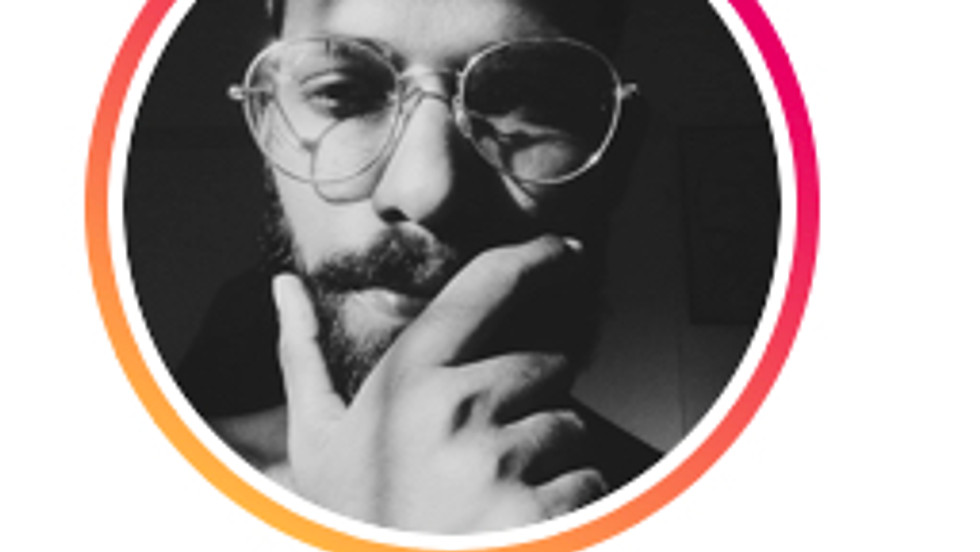 MEET THE ARTIST - Vincent Kola