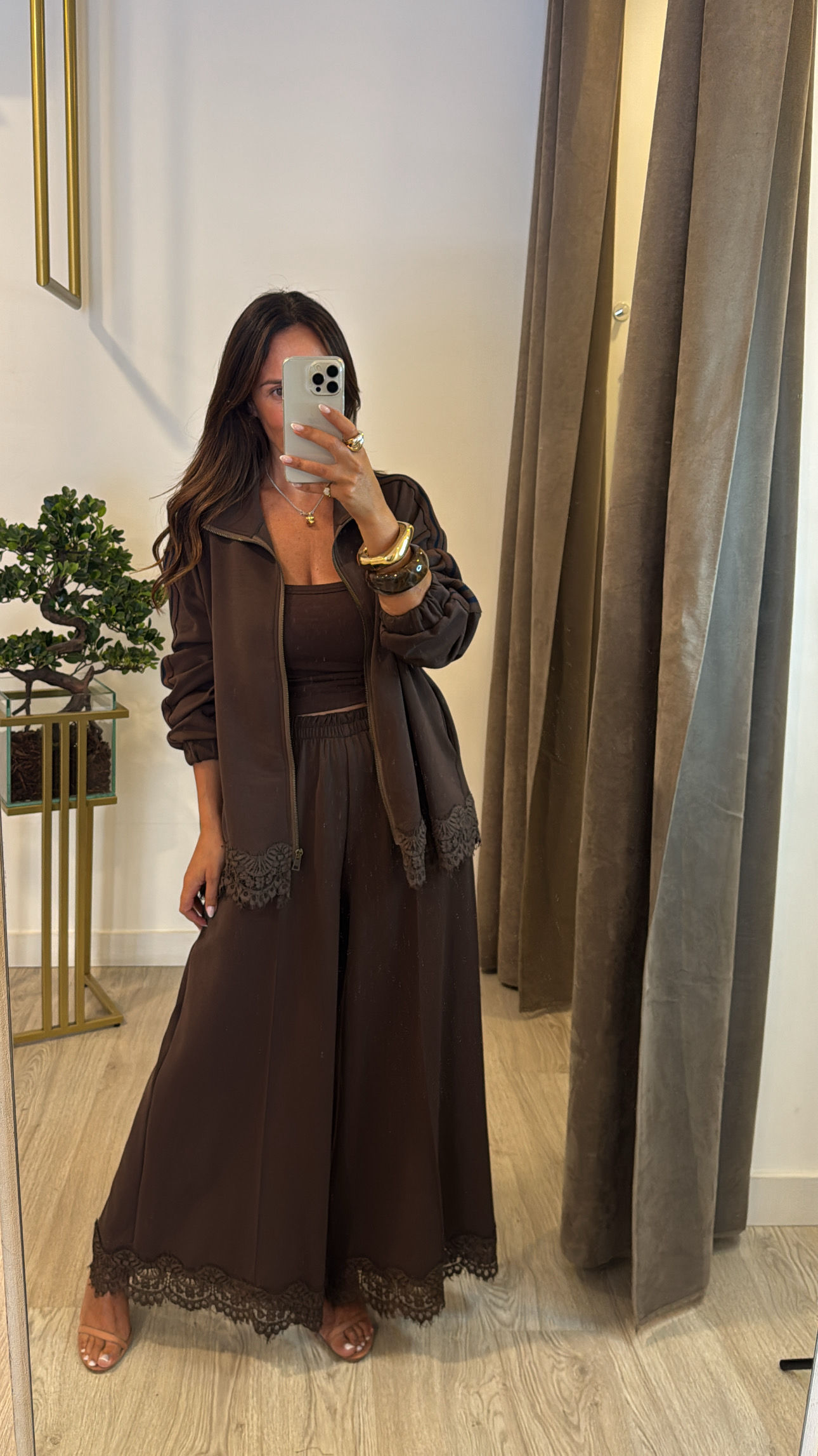 Calça com renda (duas cores)