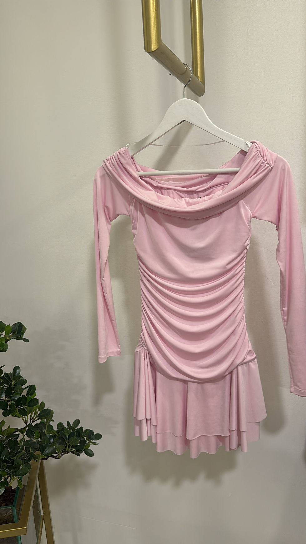 Miniatura: Vestido curto drapeado( disponível em 3 cores)