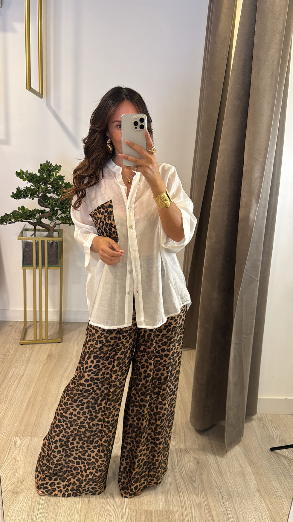 Thumbnail: Camisa fluida com bolso estampado 