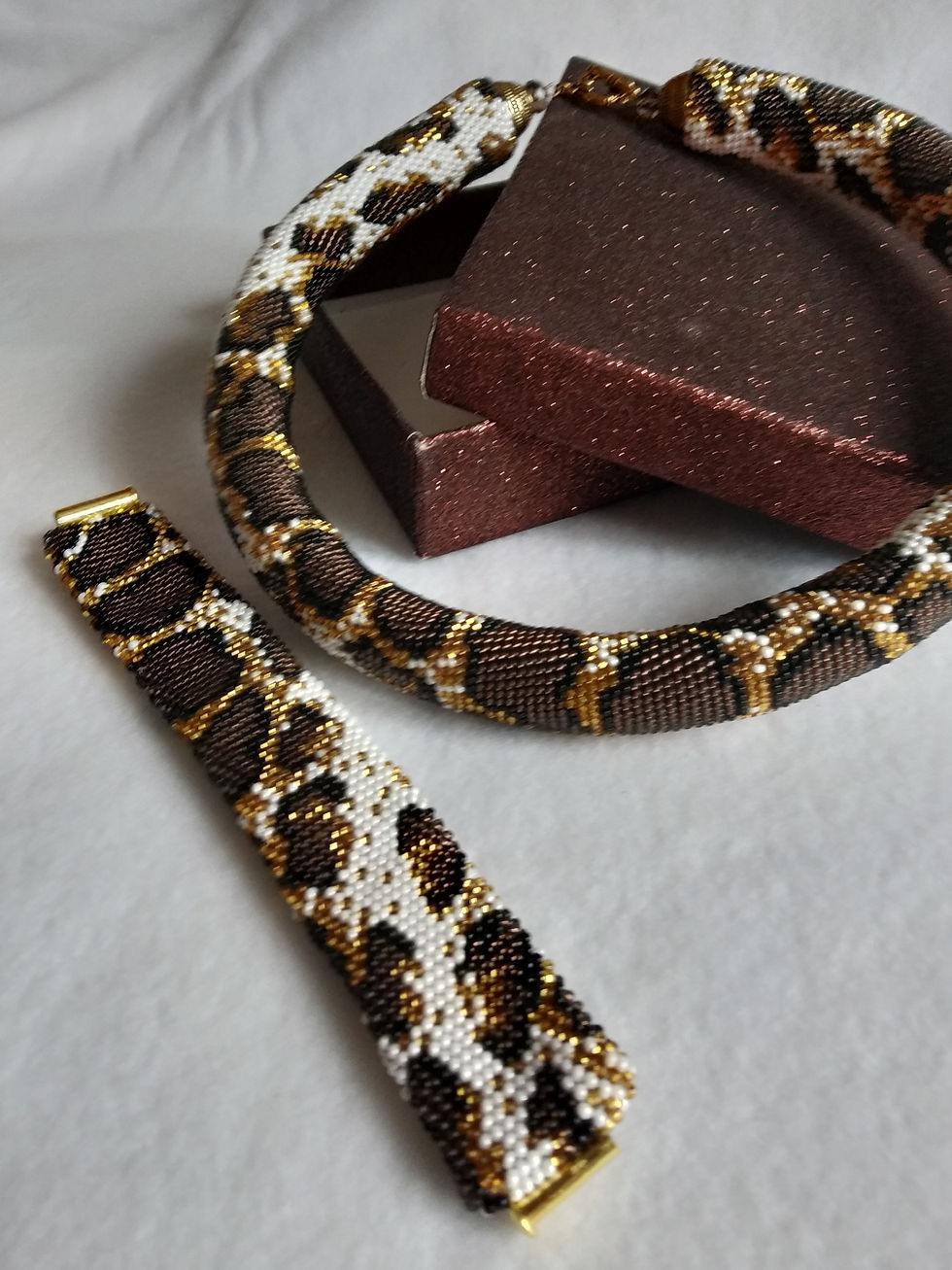 Миниатюра: Комплект из колье и браслета "Тигровый питон"