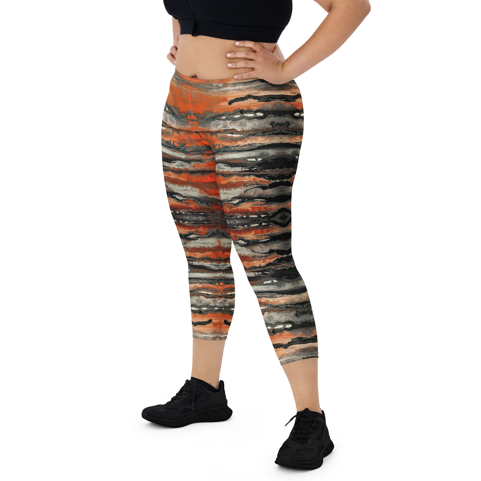Capri Leggings - Hidden Wolf