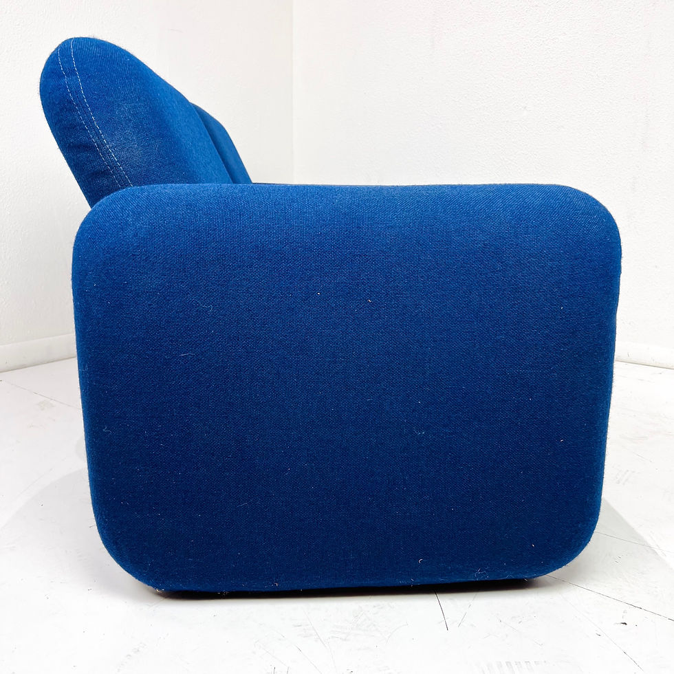 Thumbnail: #1274 Herman Miller Chiclet Loveseat
