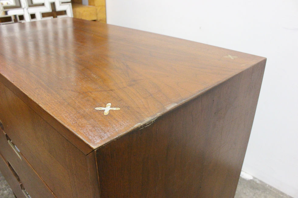 Thumbnail: #899 Pair American of Martinsville Nightstands