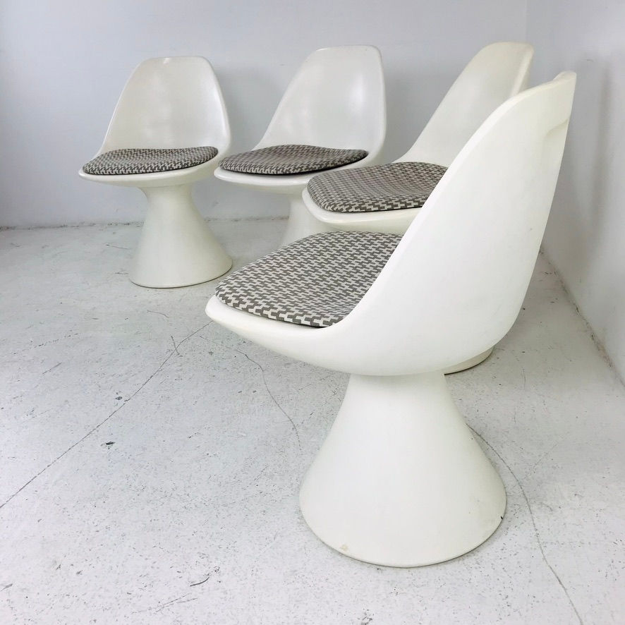 Thumbnail: #5924 Set of 4 Modular Chairs by Hollen