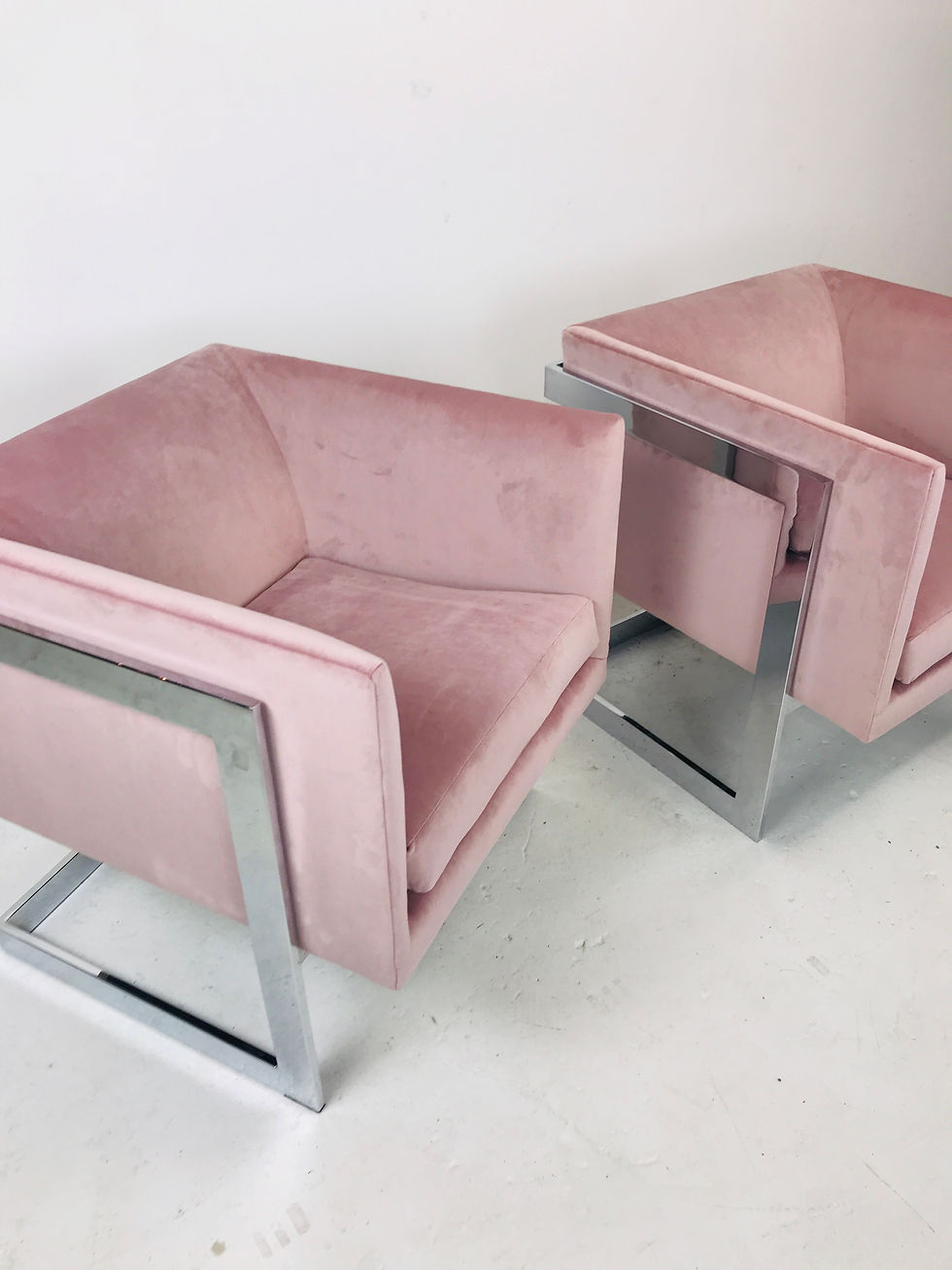 Thumbnail: #4095 Pair of Milo Baughman Floating Cube T-Back Lounge Chairs