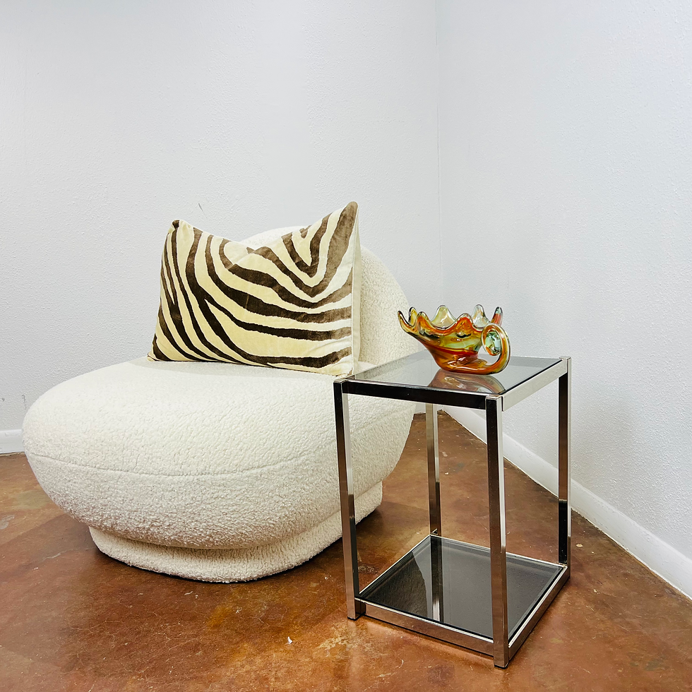 Thumbnail: #1033 White Boucle Modern Accent Chair