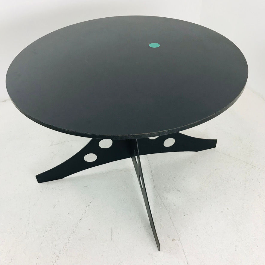 Thumbnail: #5926 Black Metal Round Table