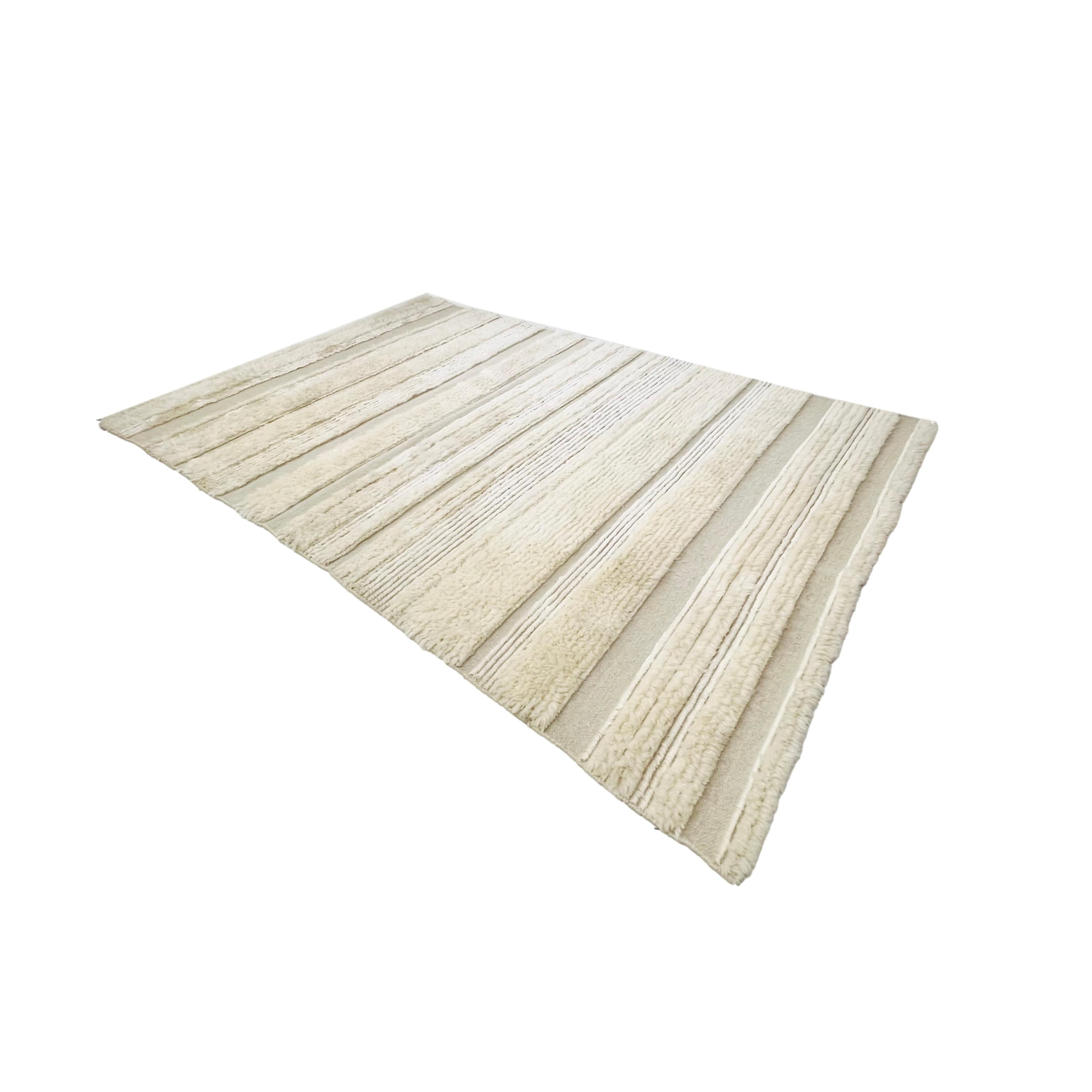 #2039 Textured Woven Wool Shag Area Rug