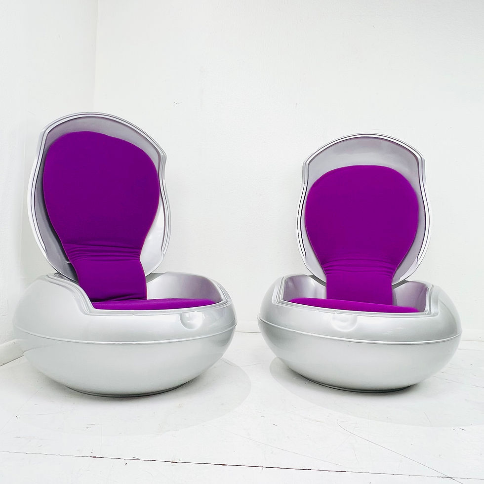 Thumbnail: #1433 Pair of Garden Egg Chairs by Peter Ghyczy