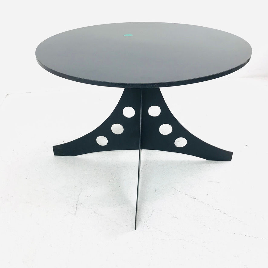 Thumbnail: #5926 Black Metal Round Table