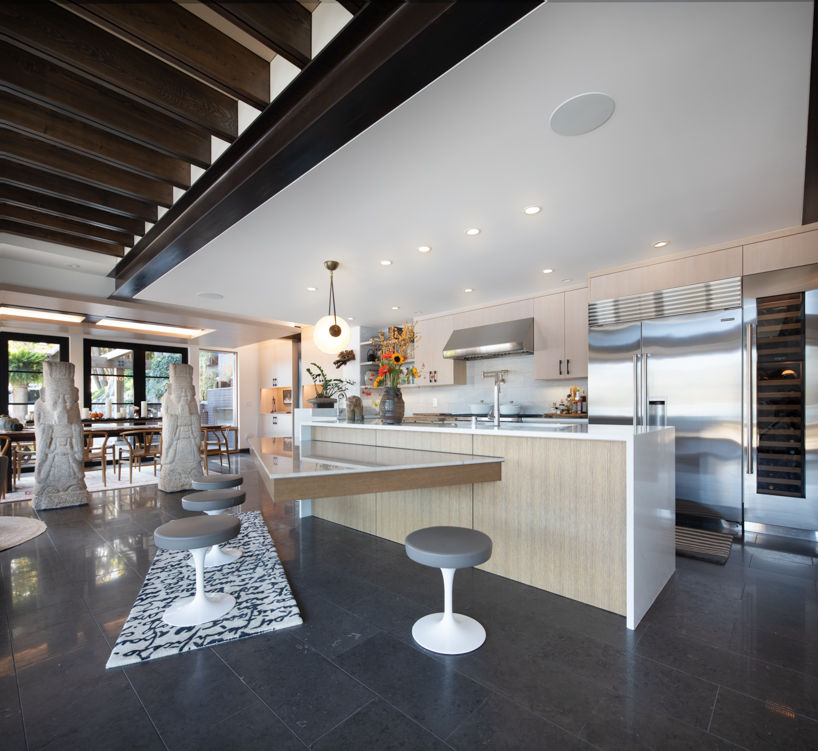 Modern waterfront Seattle area home