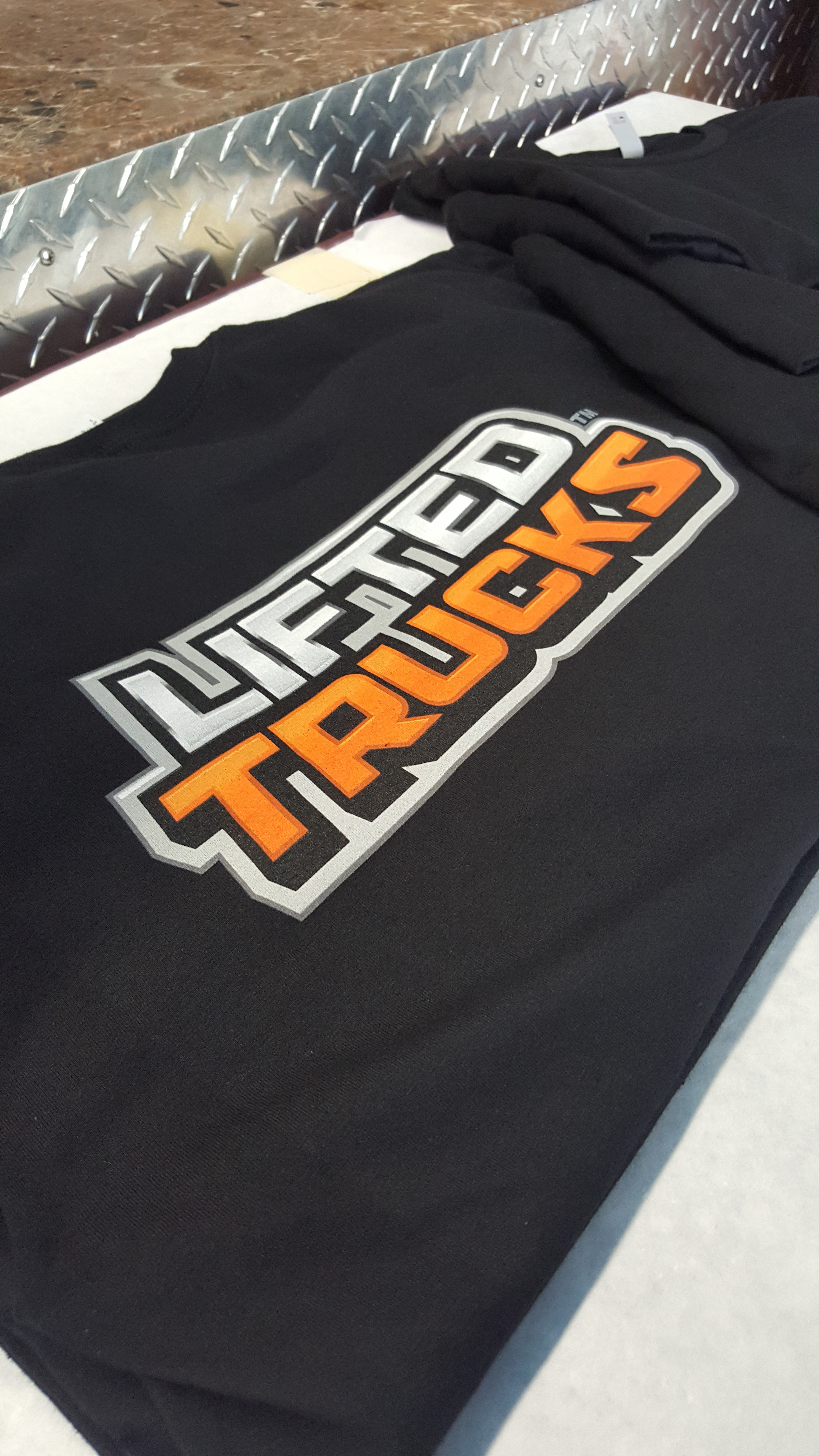 7 color logo printed properly