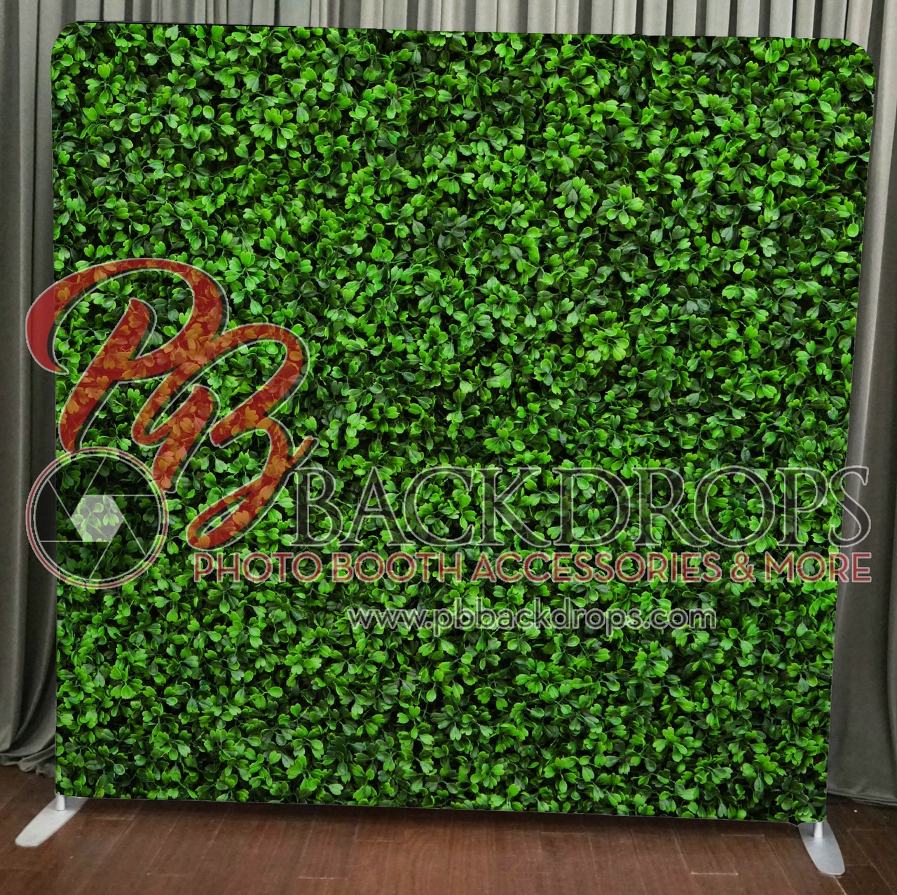 Green Hedge - Open Air