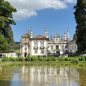 Do Porto ao Palácio de Mateus, em Vila Real: história, vinho e turismo cultural